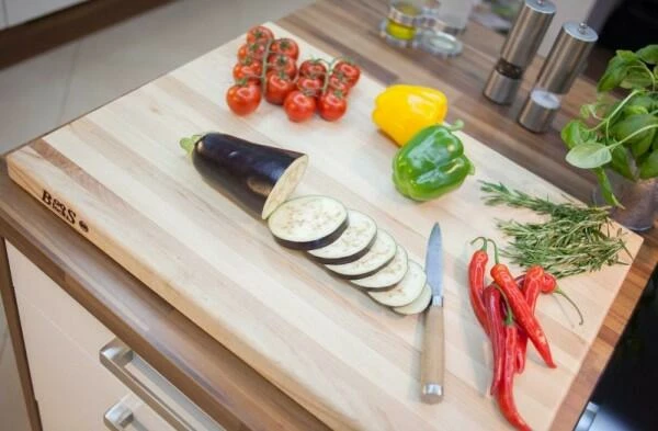 Boos Blocks Schneidebrett Ahorn Mit Griffmulden, Groß – Bild 3